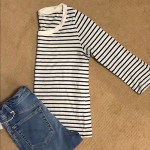 LAST CHANCE ZARA white and navy stripe 3/4 sleeve